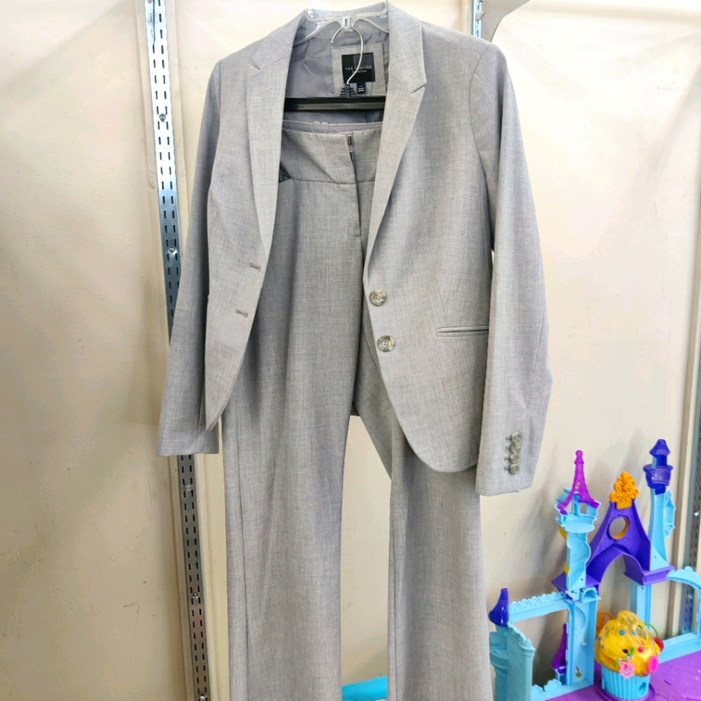 Foundry's Tuxedo w/ pants